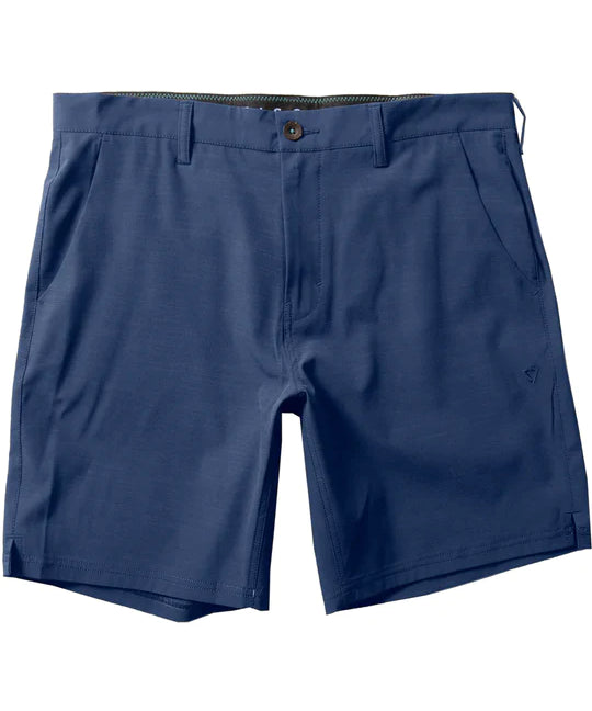 Cutlap Eco 17.5" Hybrid Dark Denim shorts with 4-way stretch and recycled poly fabric, zipped back pockets and mesh-lined side pockets.