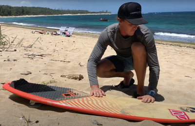 Cleaning your surfboard with Evan Netsch