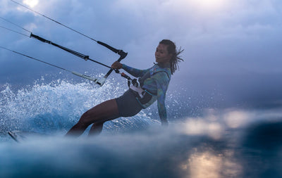 Kiting into the sunset in Hawaii with Moona Whyte