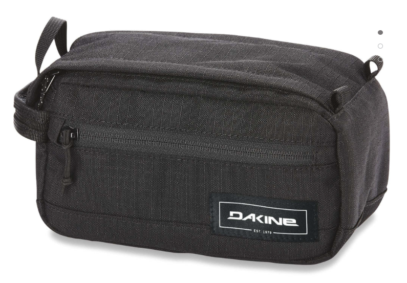 Compact Dakine Groomer M Travel Kit with Internal Mesh Pockets for Weekend Getaways