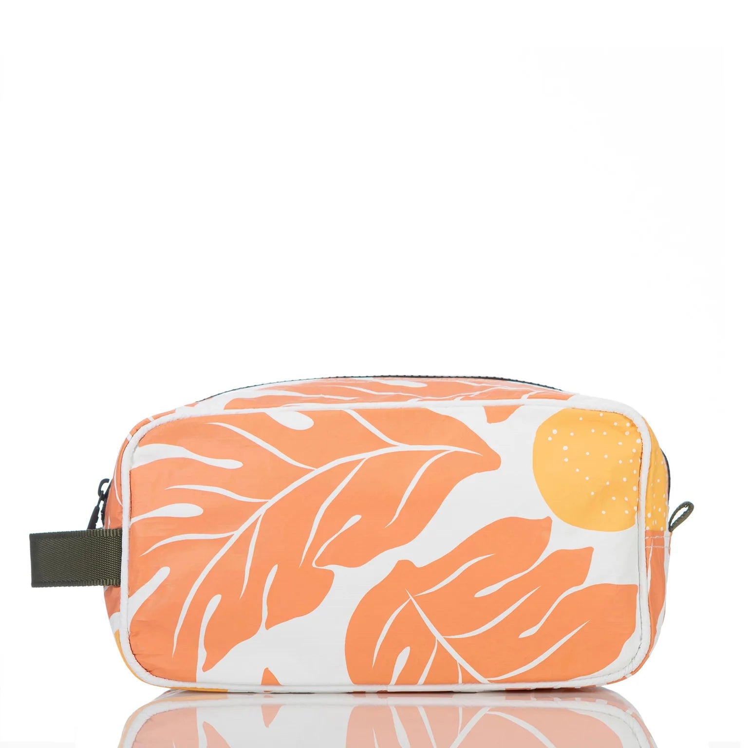 Ulu Dopp Kit Tango, Reinforced Seams, White Interior, 9" W x 5" H x 4.5" D, Lightweight, Splash-Proof